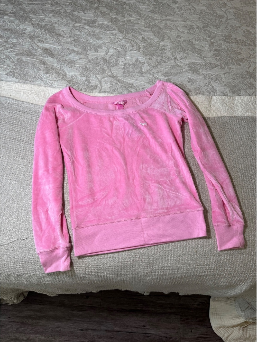 victoria secret pink sweatshirt